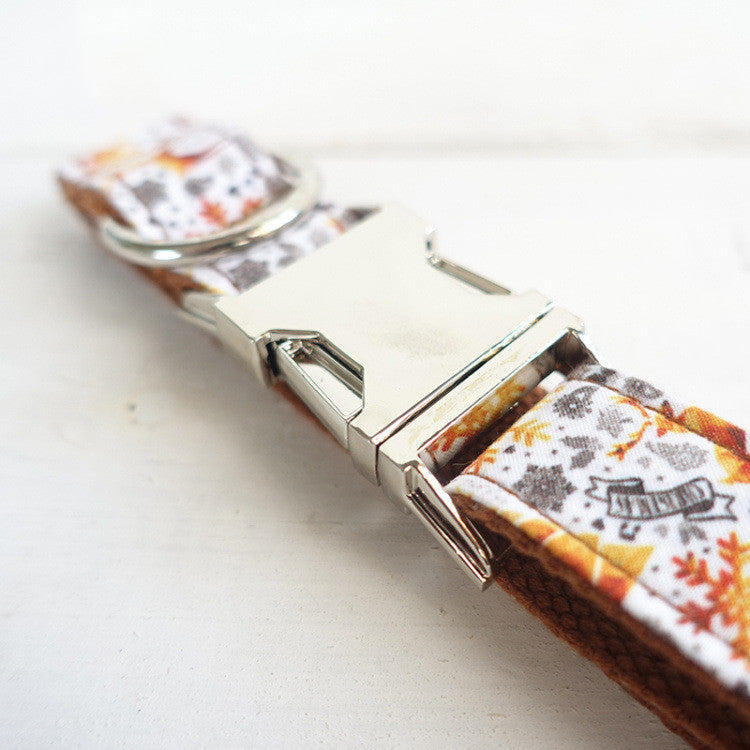 Chistmas-Themed Golden Festive Dog Collar