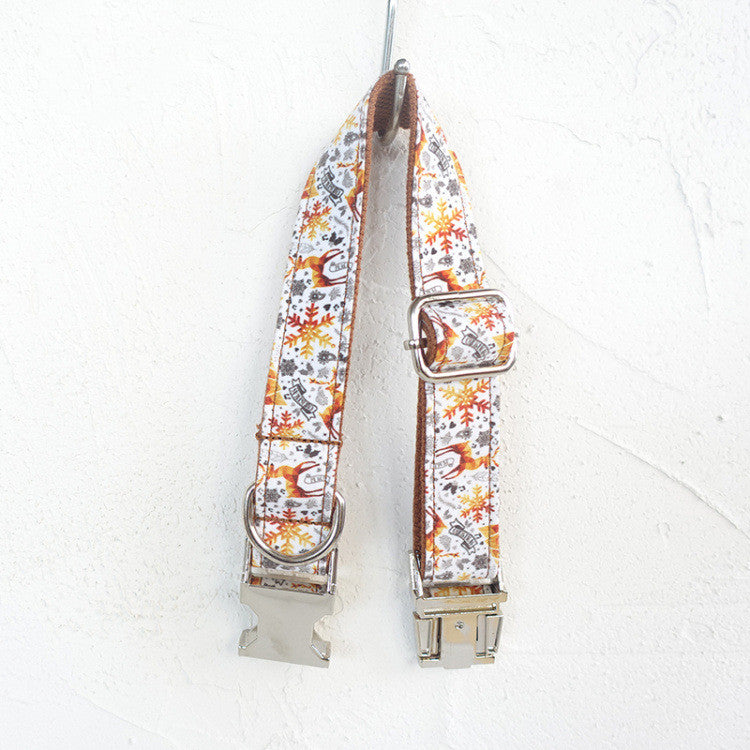 Chistmas-Themed Golden Festive Dog Collar