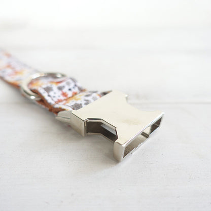Chistmas-Themed Golden Festive Dog Collar